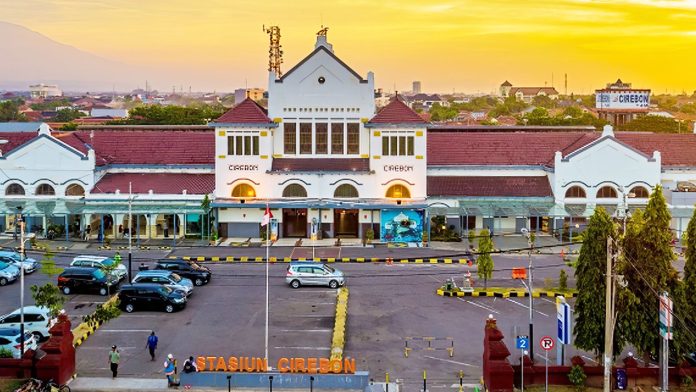 10-Taman-Terindah-di-Cirebon-Destinasi-Healing-Murah,-Ramah-Keluarga,-dan-Penuh-Spot-Foto-Estetik Jelajahi 10 taman terbaik di Cirebon yang menawarkan relaksasi, spot foto Instagramable, dan aktivitas seru tanpa harus menguras dompet. Dari taman kota yang sejuk hingga pemandangan muara, temukan surga hijau Anda di Cirebon!
