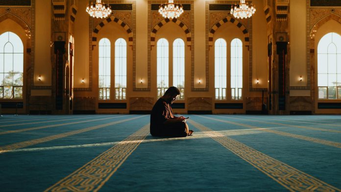 Hikmah Terdalam Bulan Ramadhan: Mengapa Ia Begitu Istimewa dan Mengubah Hidup Anda